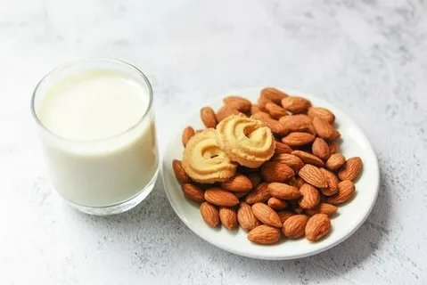 معرفی بادام درختی صبحانه + بهترین قیمت خرید